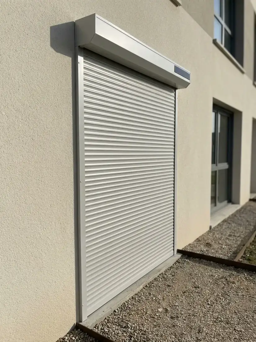 Volet roulant solaire à Montreuil Volet roulant solaire à Montreuil